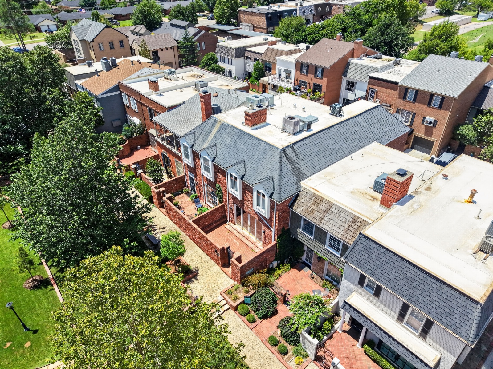 Real estate work sample by Nick Bowen