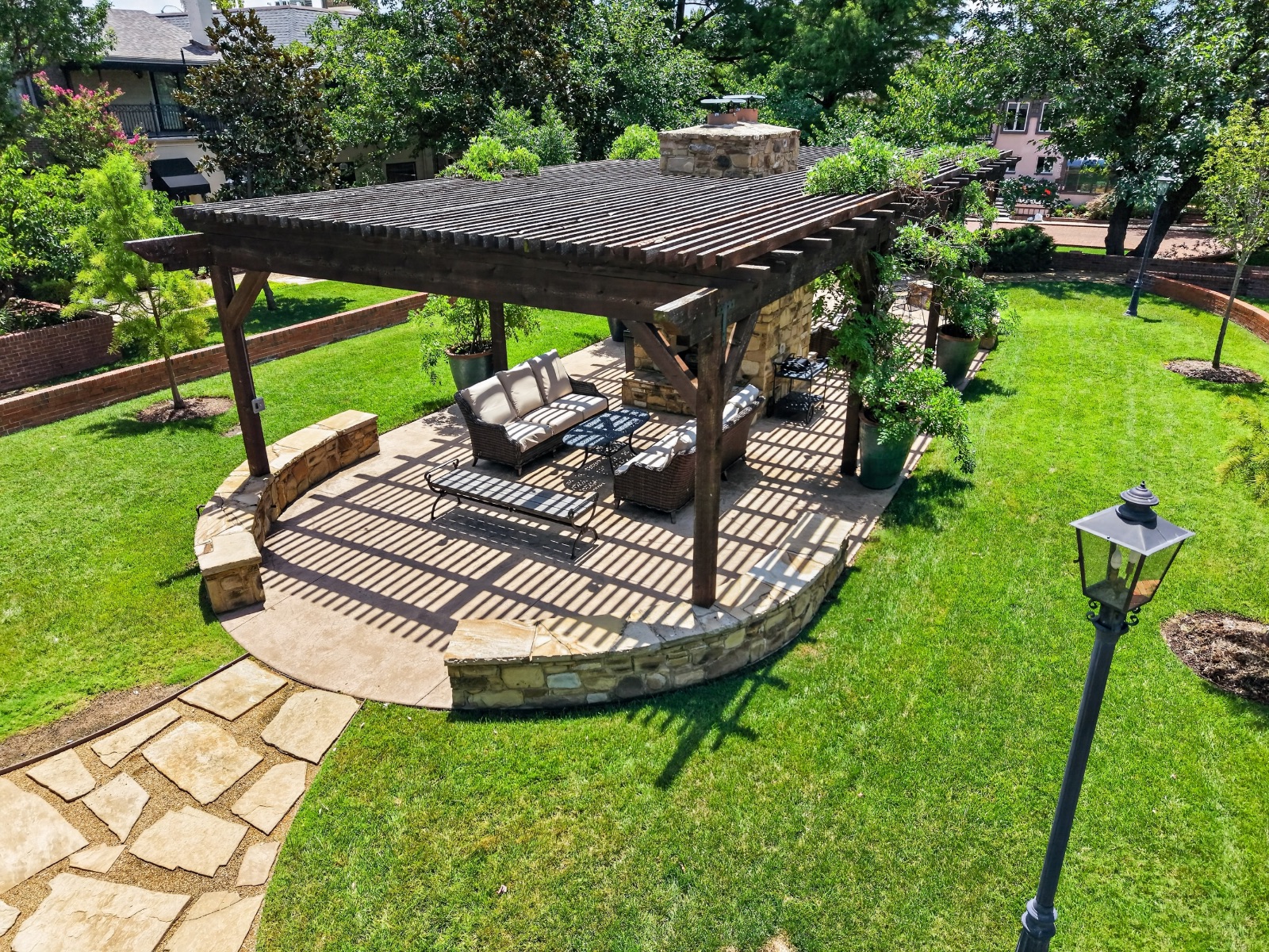 Real estate work sample by Nick Bowen