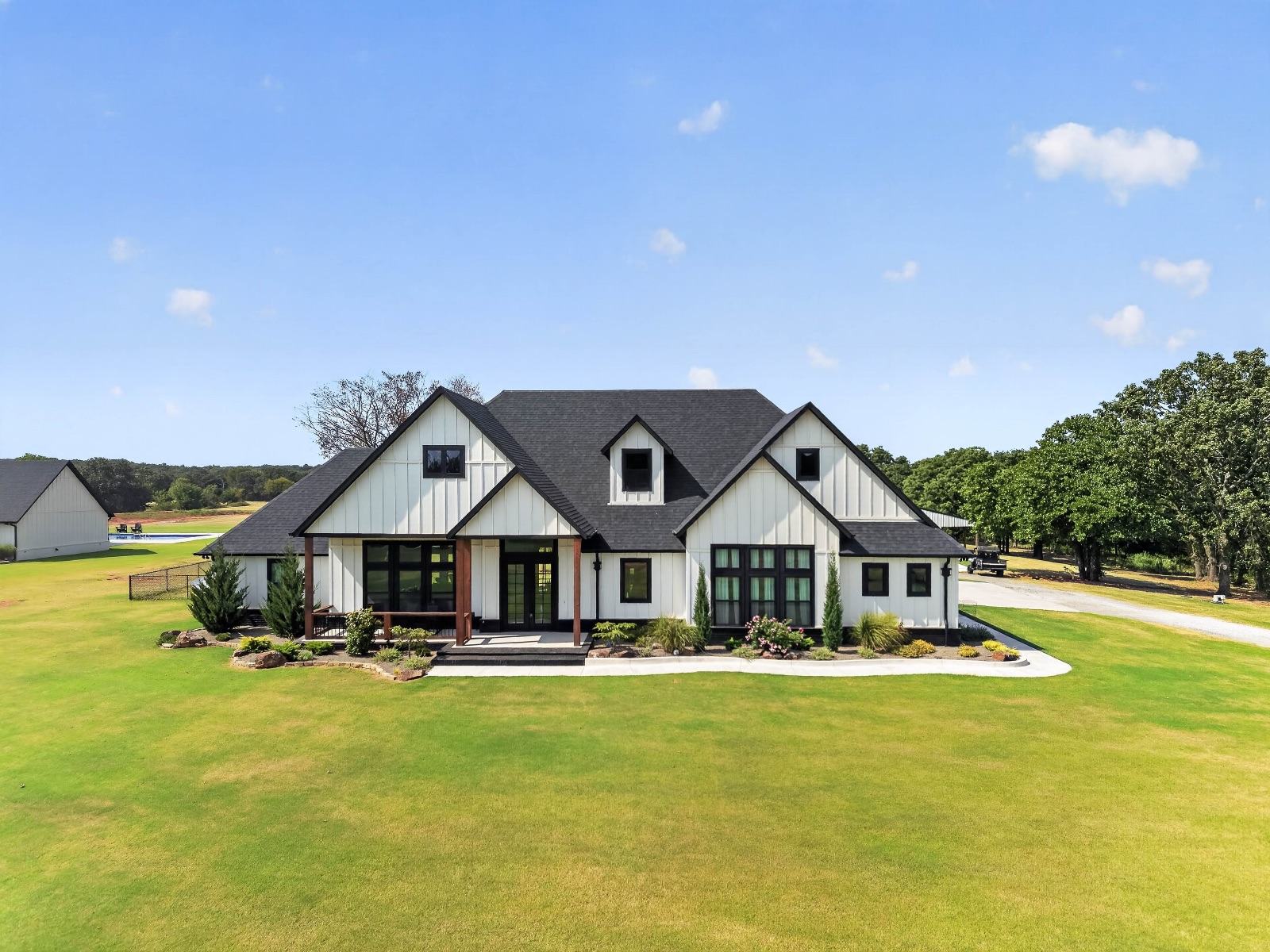 Real estate work sample by Nick Bowen
