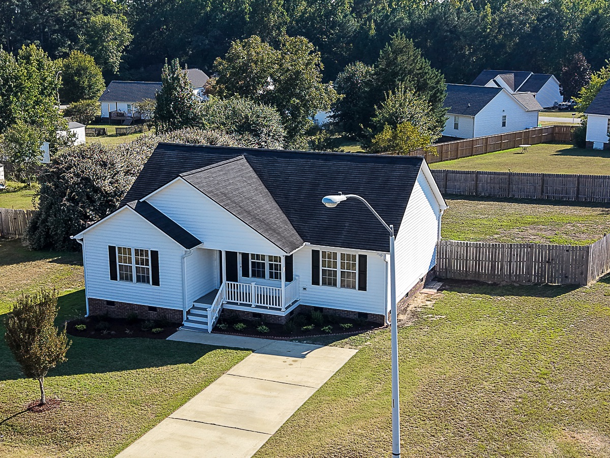 Real estate work sample by Willam (Jeffrey) Davidson